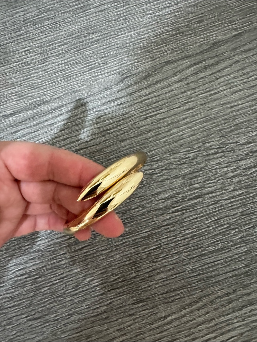 GOLD BANGLE